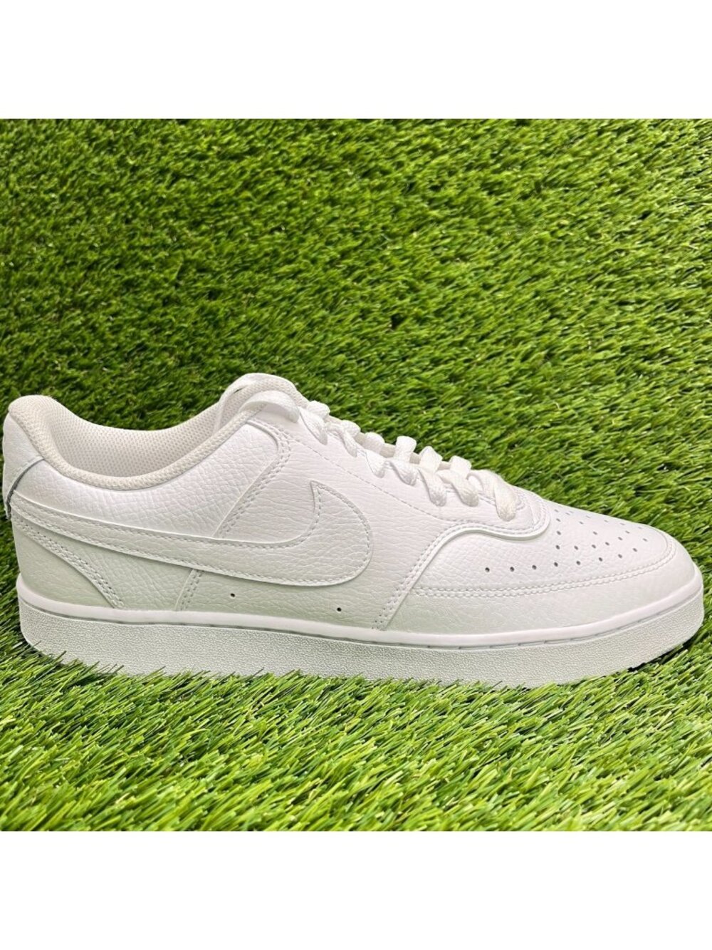 Nike Court Vision Low Womens Size 11 White Athletic Lifestyle Shoes Sneakers
